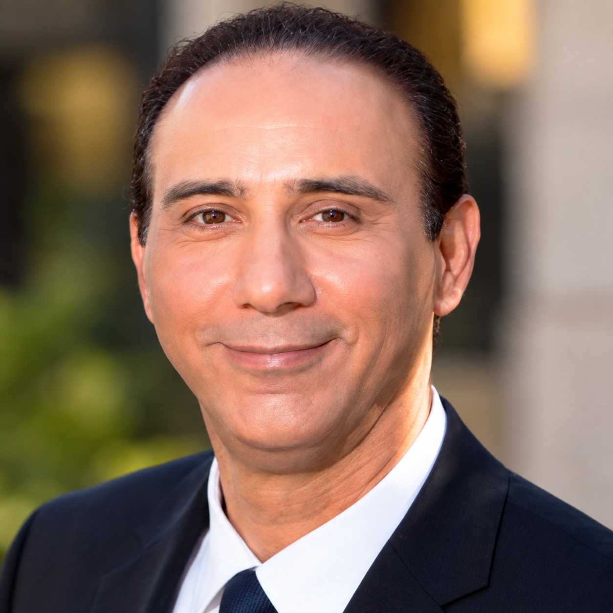 Dean Harizavi, founder of Arta Financial